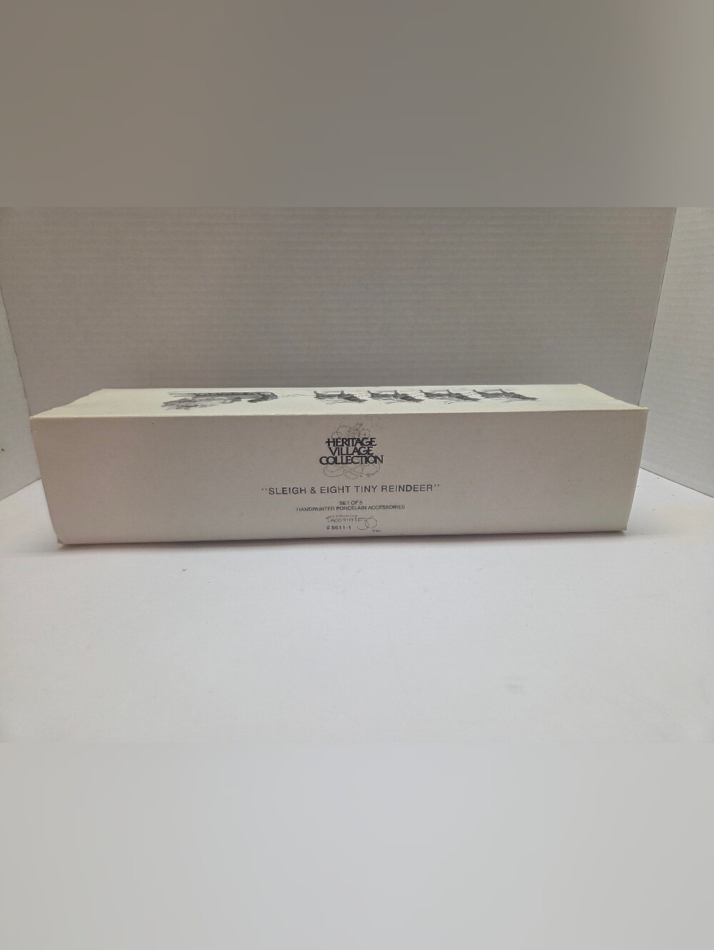 Dept 56 Heritage Village Collection Sleigh & Eight Tiny Reindeer